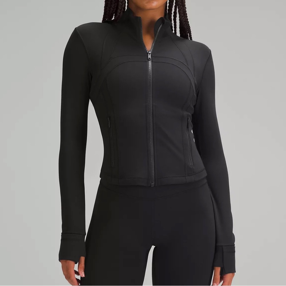 NWT Lululemon Nulu Cropped Define Jacket in Black, Size 6